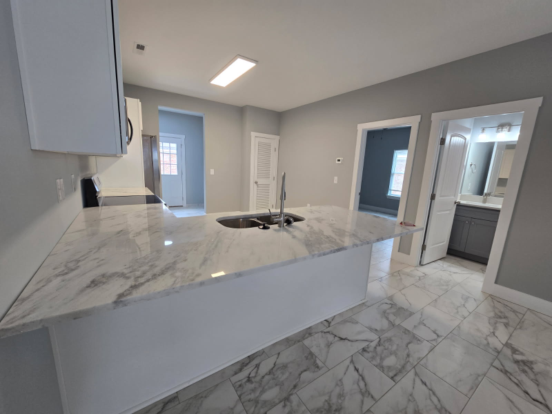 1002 Firestone Ln #1002