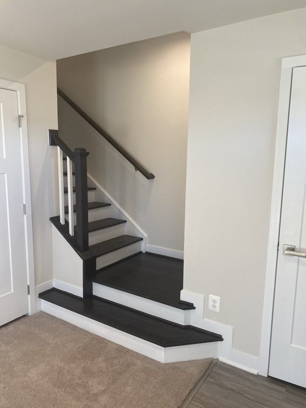 8002 General Maxwell Dr - Photo 4 of 18