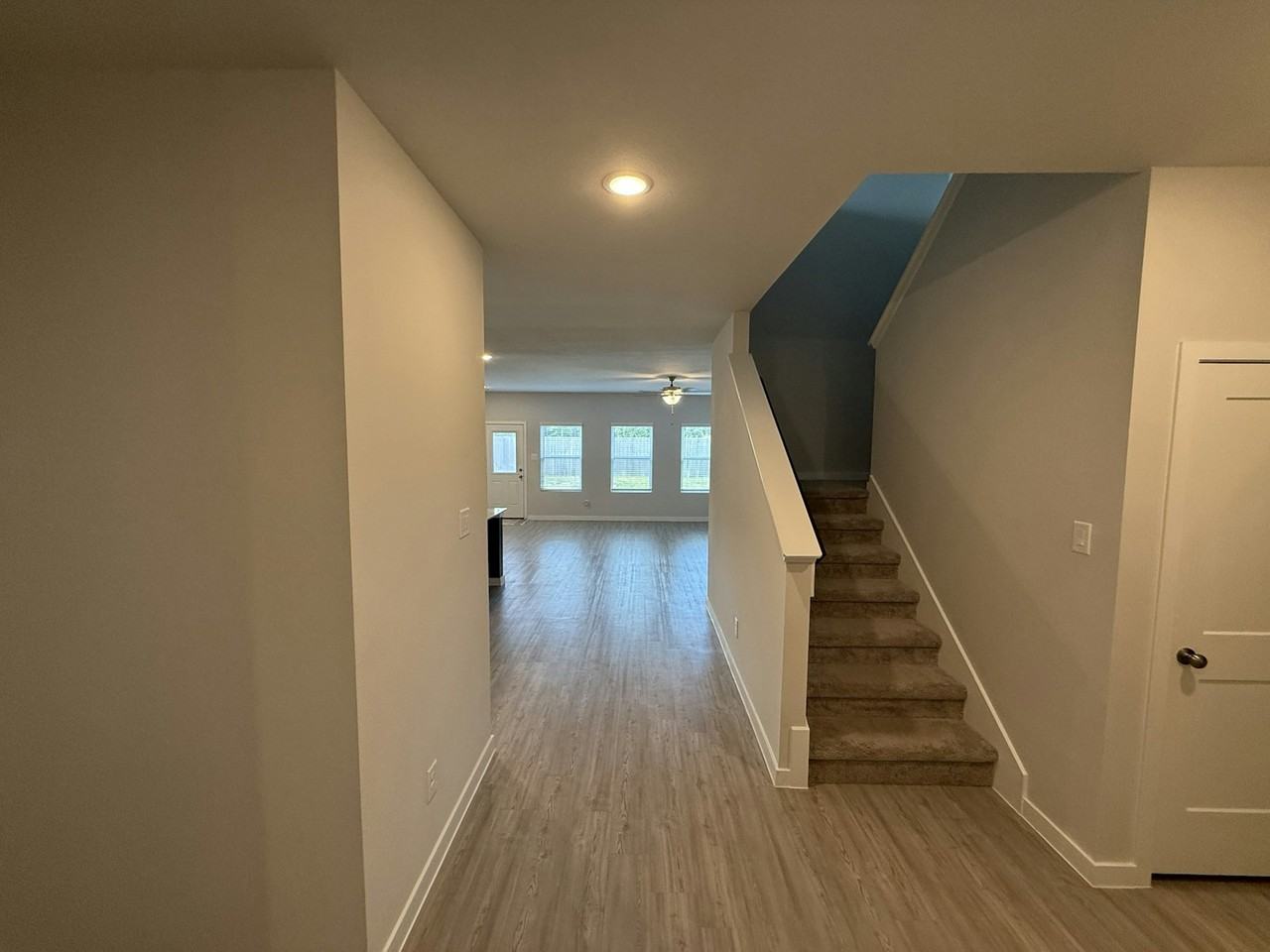 25105 Pomegranate Place - Photo 5 of 35