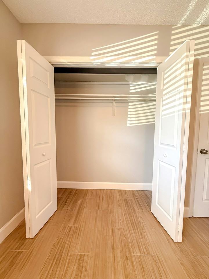 225 Danube Avenue, Unit 4 - Photo 3 of 10