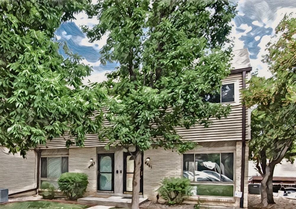 4461 W Pond Circle - Photo 2 of 38