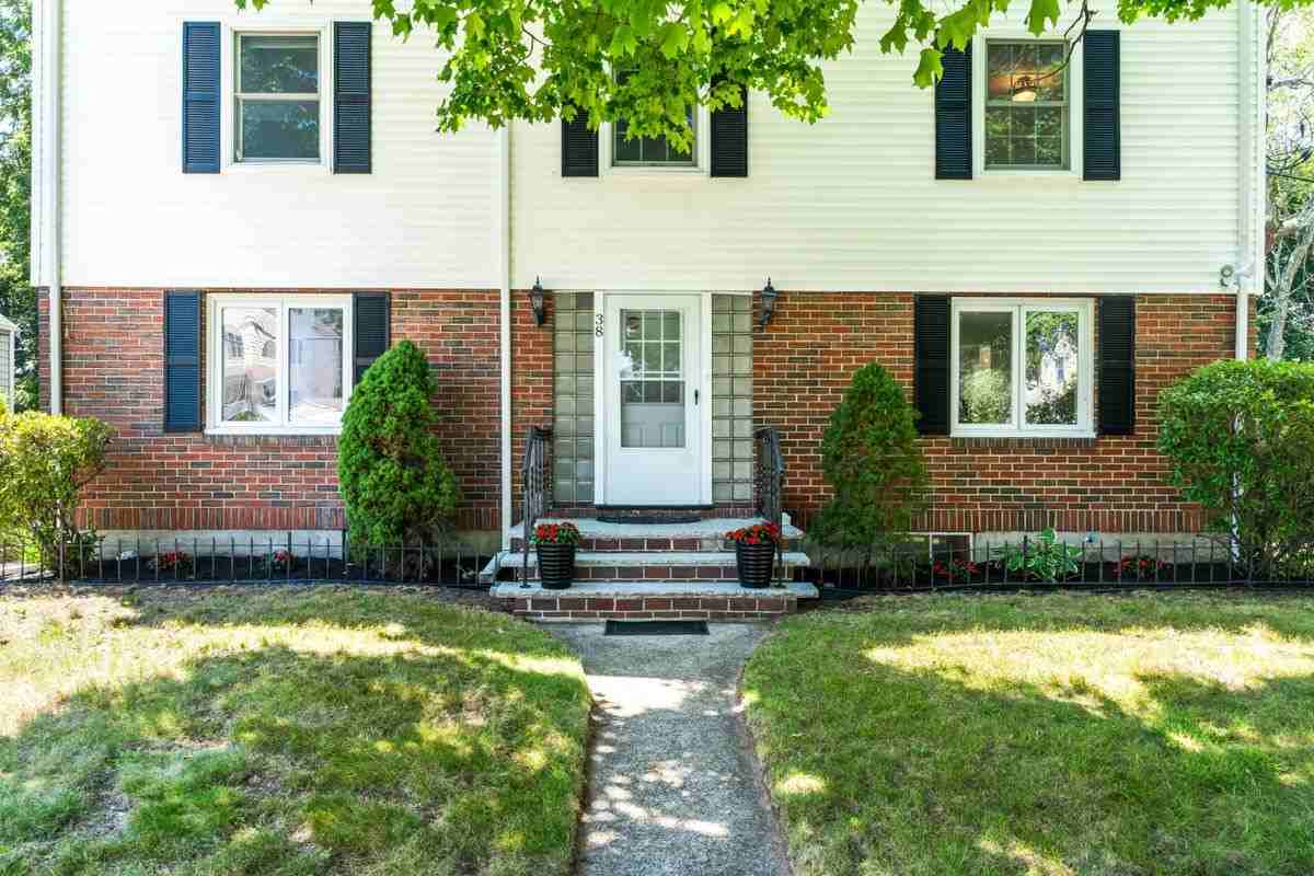 38 Ivan St - Photo 2 of 4