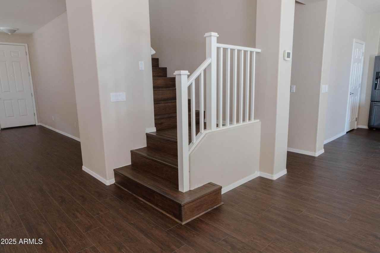 6231 Pearl Drive - Photo 7 of 32