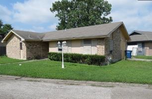 featured image of 121 Green Trail Dr