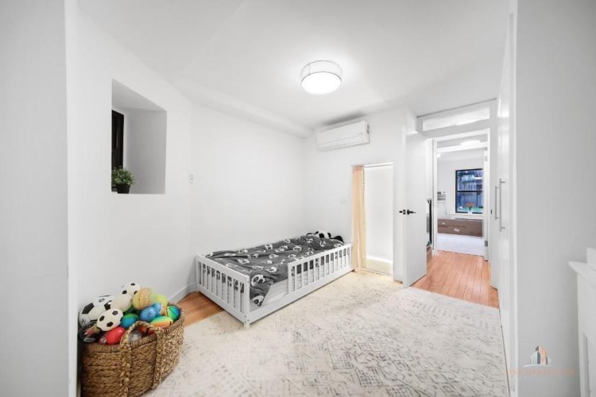 418 East 83rd Street - Photo 7 of 10