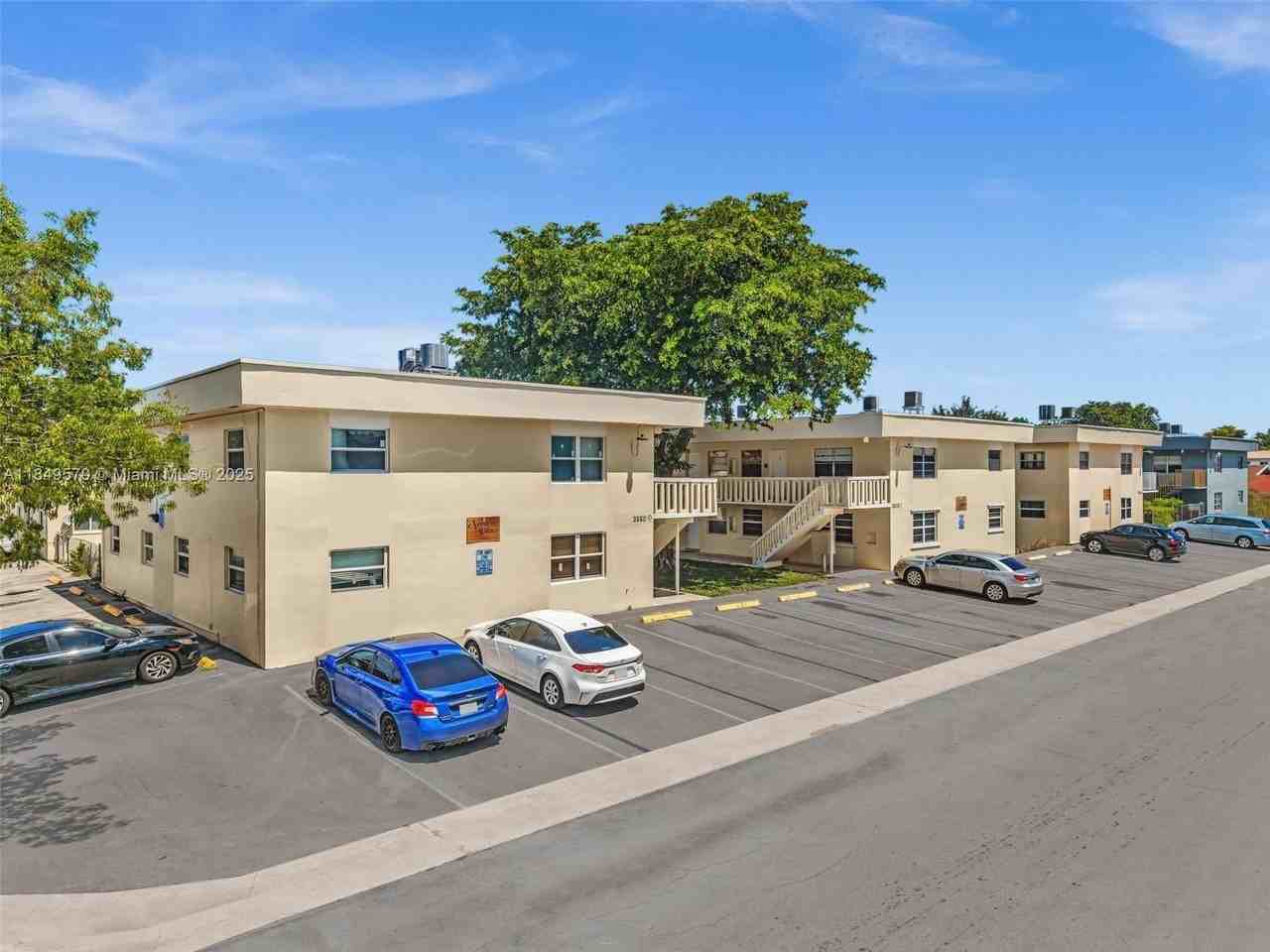 3660 Sw 60th Ave #2 - Photo 2 of 34