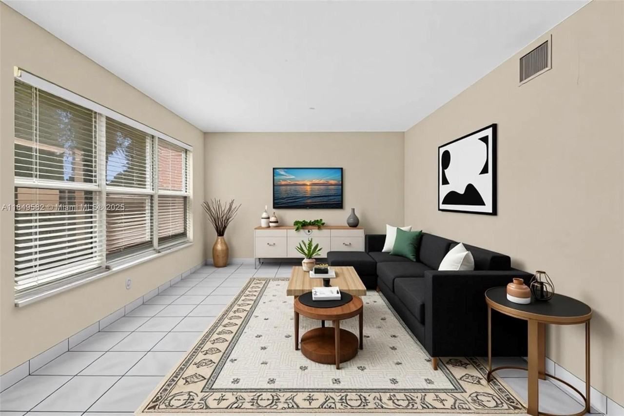 3750 Sw 60th Ter #1 - Photo 5 of 50