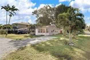 858 Sw 11th Ct - Photo 1 of 1