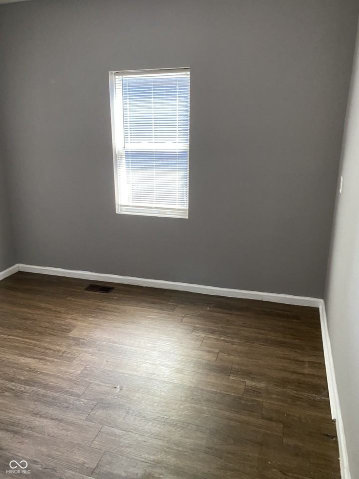 1129 North Rural Street #E - Photo 4 of 8