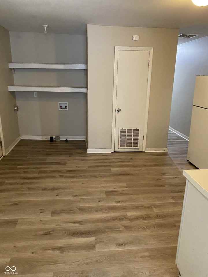 1322 Norton Avenue - Photo 5 of 13