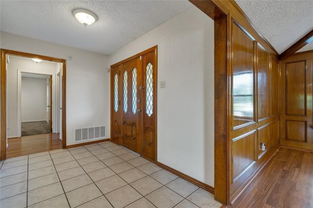 613 Hidden Brooke Dr - Photo 2 of 22