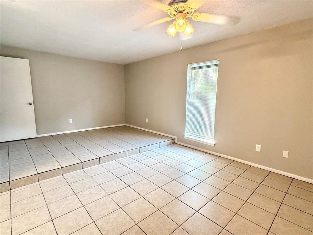 1909 Forestdale Dr - Photo 6 of 15