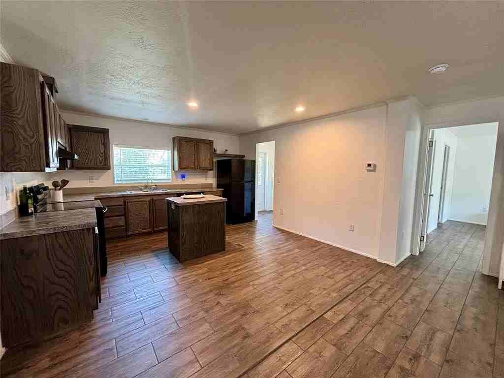 3609 Shady Ln - Photo 7 of 23