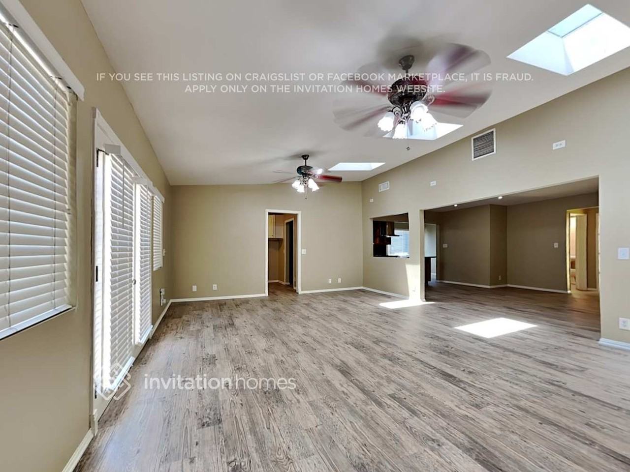 9930 Montgomery Ave - Photo 4 of 16