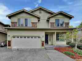featured image of 9513 10th Ave E