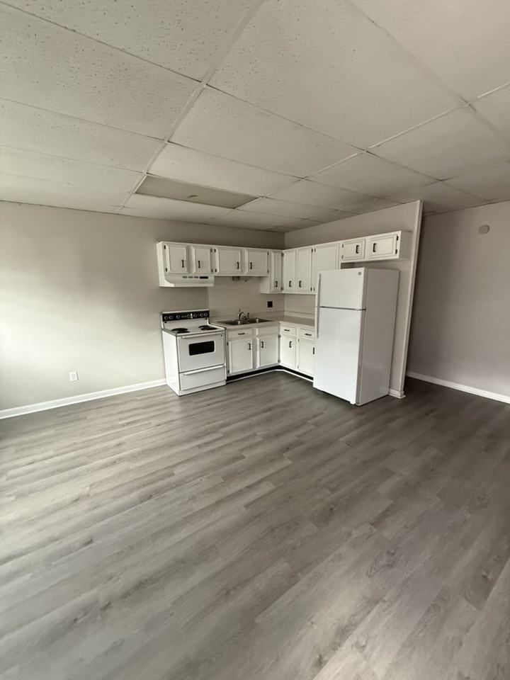 1897 Clarke Drive - Photo 2 of 8