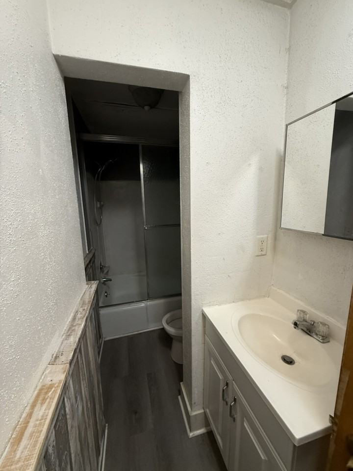 1897 Clarke Drive - Photo 5 of 8