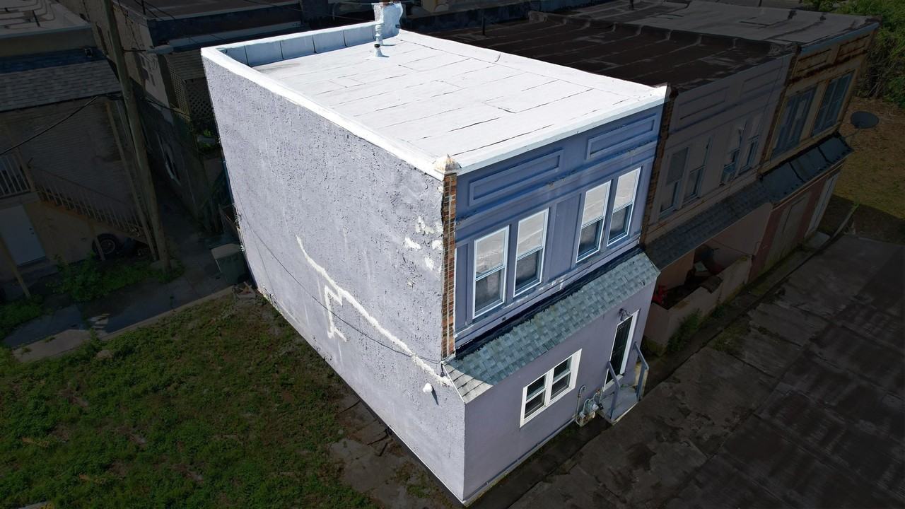 722 Pearl Pl - Photo 2 of 35