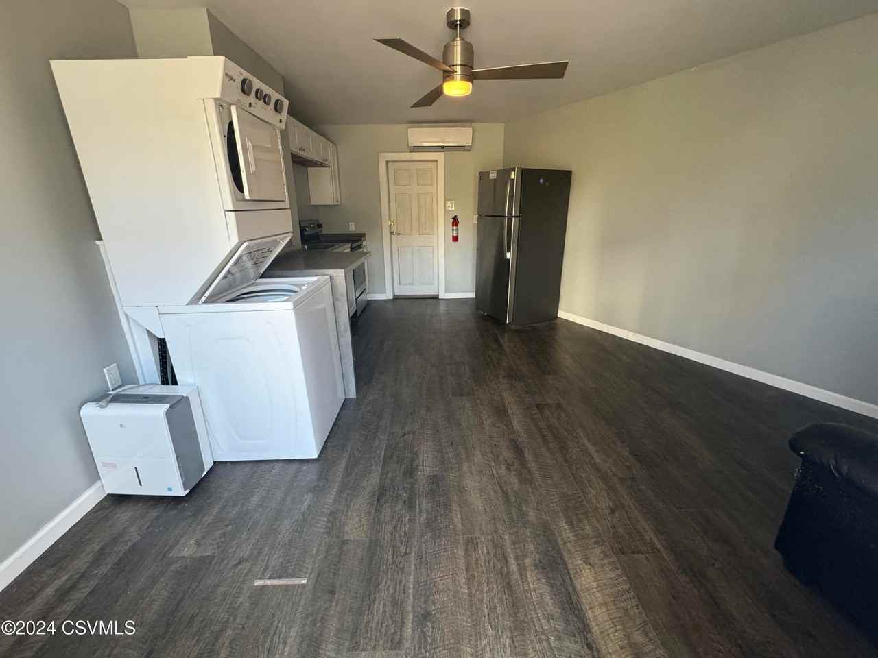 308 Lockard Ave - Photo 4 of 13