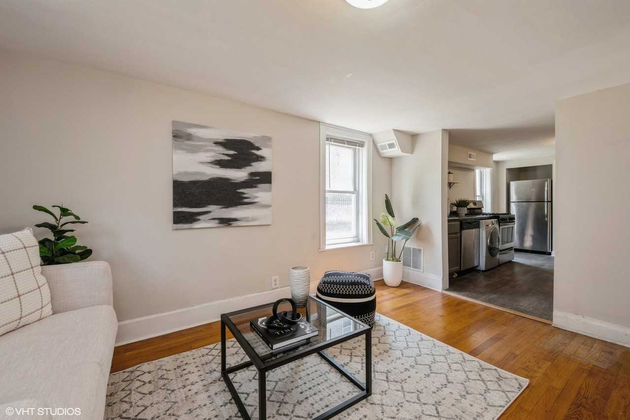 3010 N Albany Ave - Photo 3 of 15