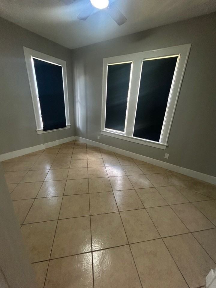 3909 Avenue M Rear - Photo 7 of 14