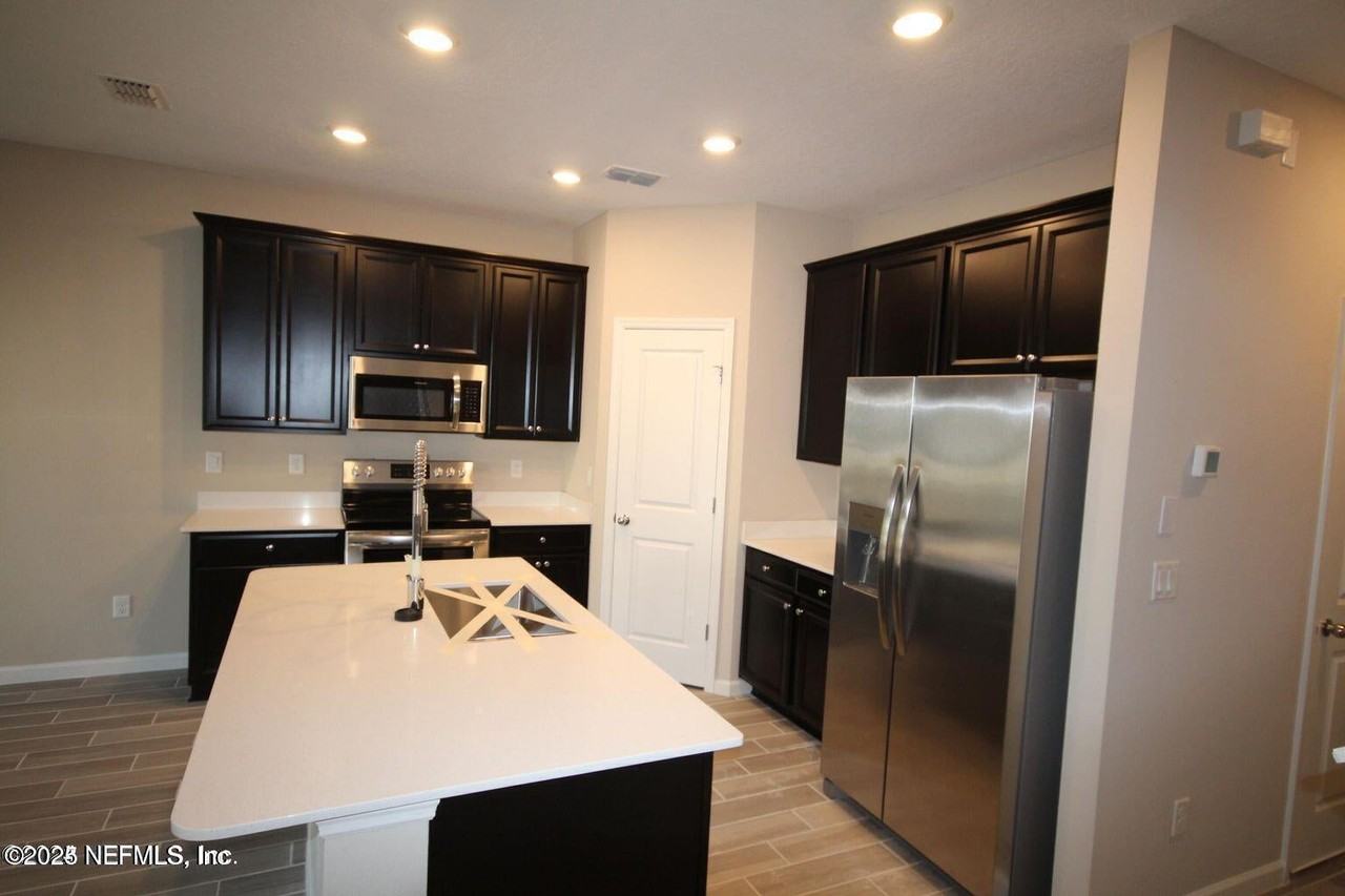 88 Appleton Ct - Photo 6 of 21