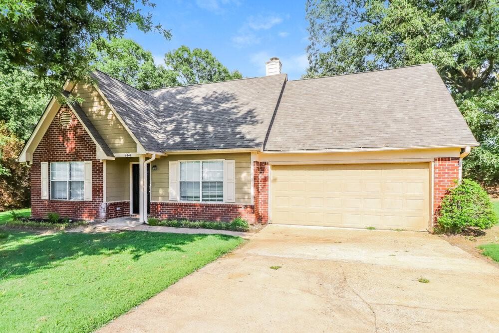 7444 Holly Grove Dr - Photo 4 of 17