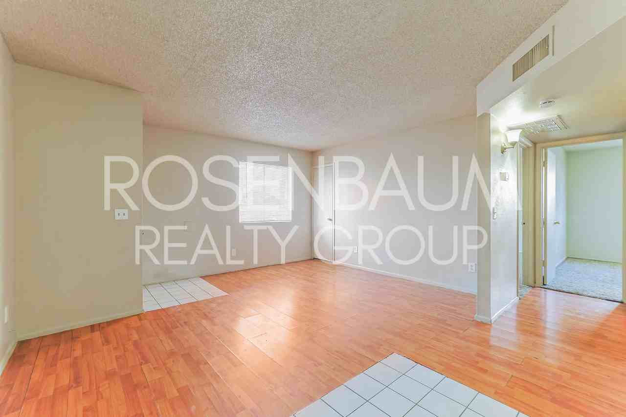 512 E Linda Ave - Photo 3 of 15