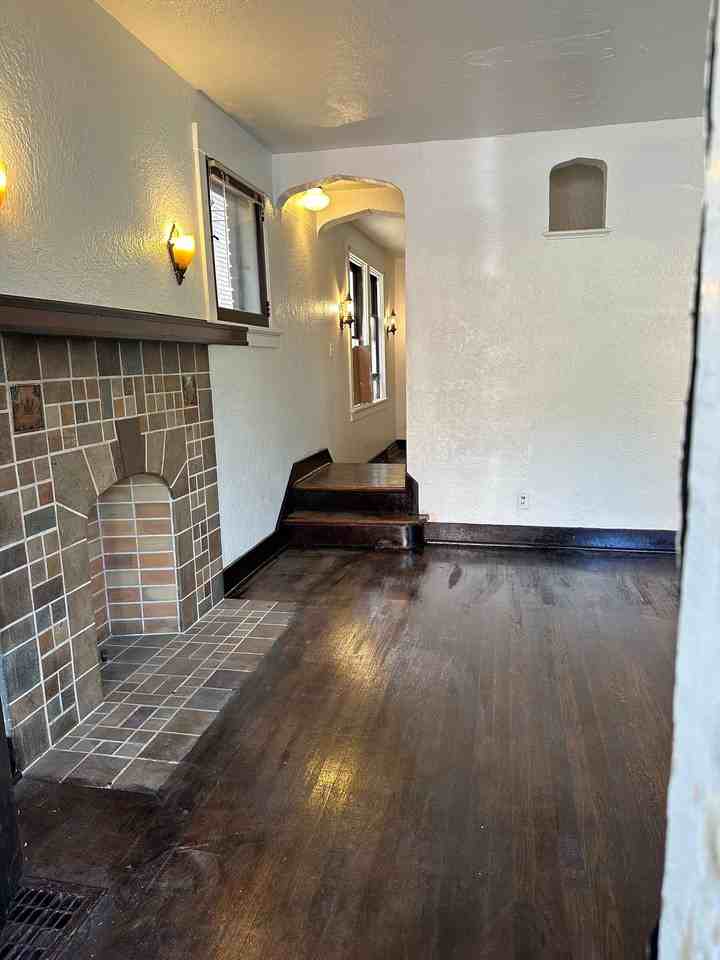 330 Lavina Ave #1 - Photo 3 of 24