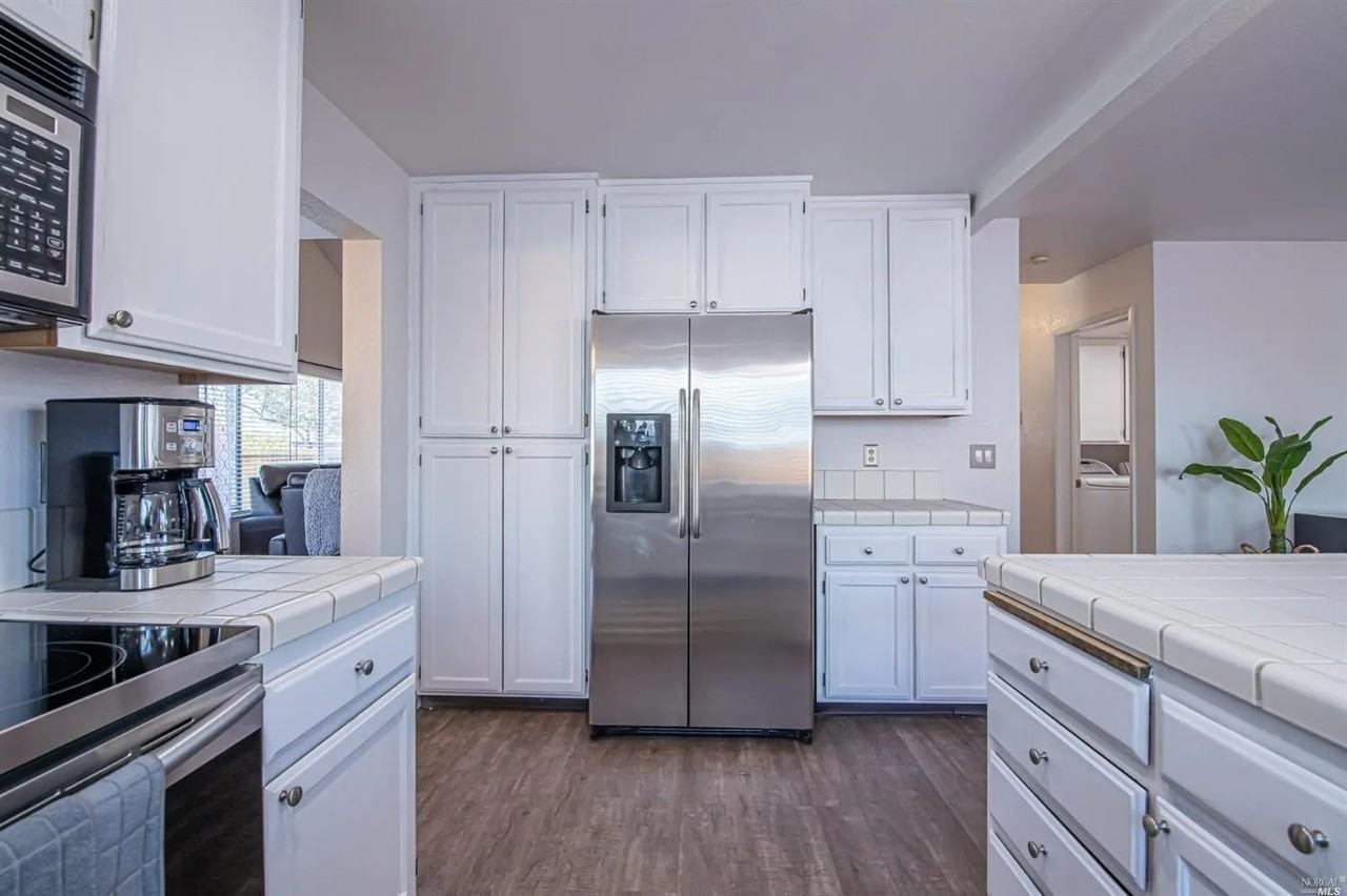 1335 Phillip Way #NA - Photo 5 of 15