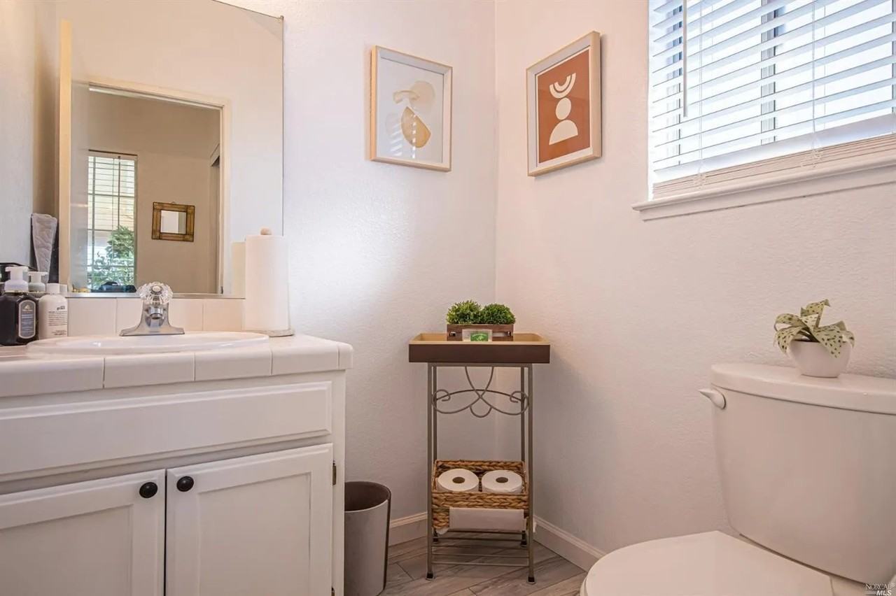 1335 Phillip Way #NA - Photo 6 of 15