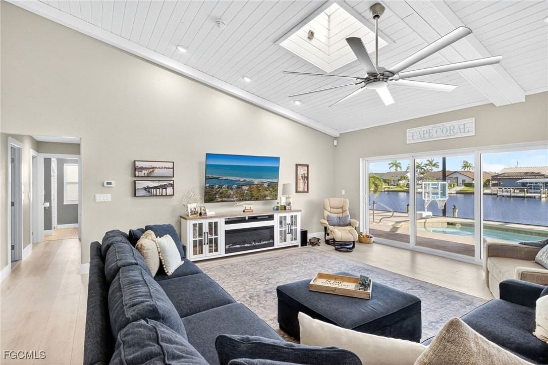 611 Sw 57th St - Photo 5 of 24