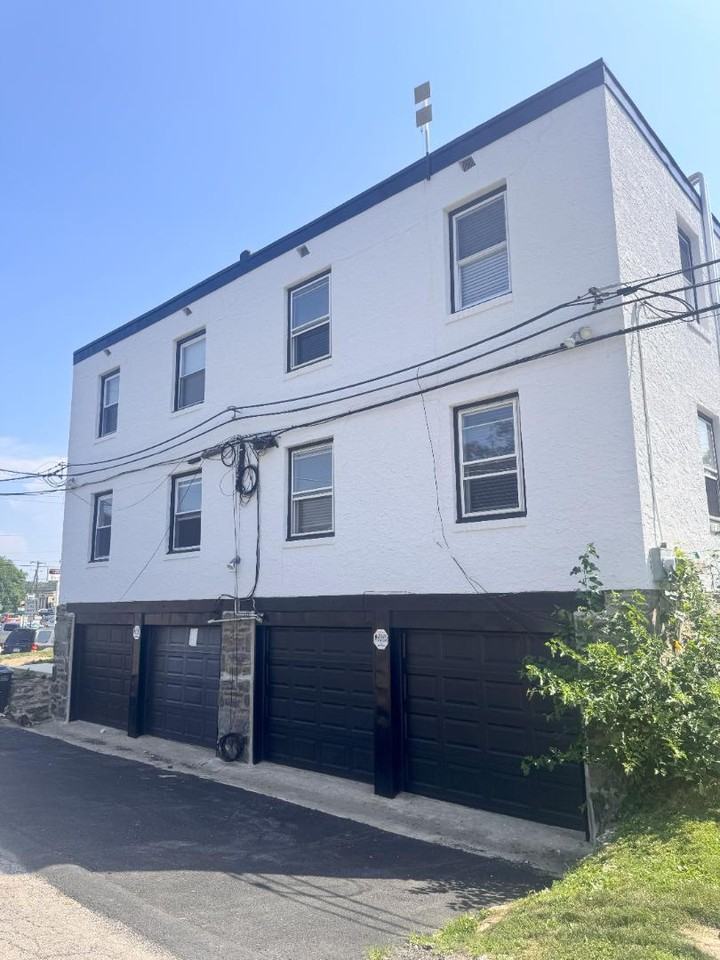 2337 Haverford Rd - Photo 2 of 6