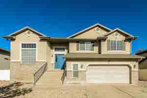 featured image of 996 W Fox Hollow Dr