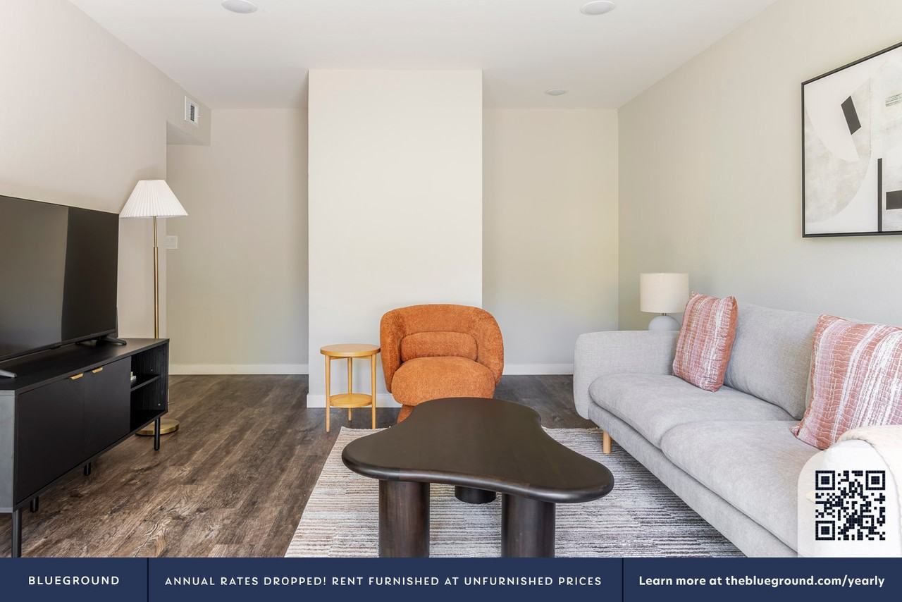 2721 Midtown Court #1894 - Photo 4 of 21