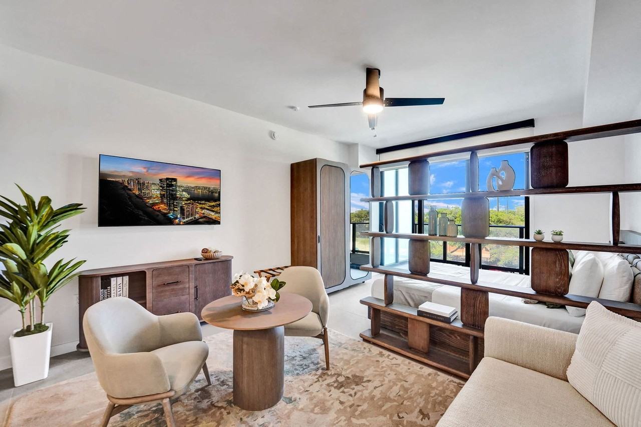 580 72nd Street - Photo 2 of 29