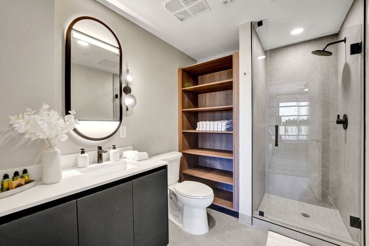 580 72nd Street - Photo 4 of 29