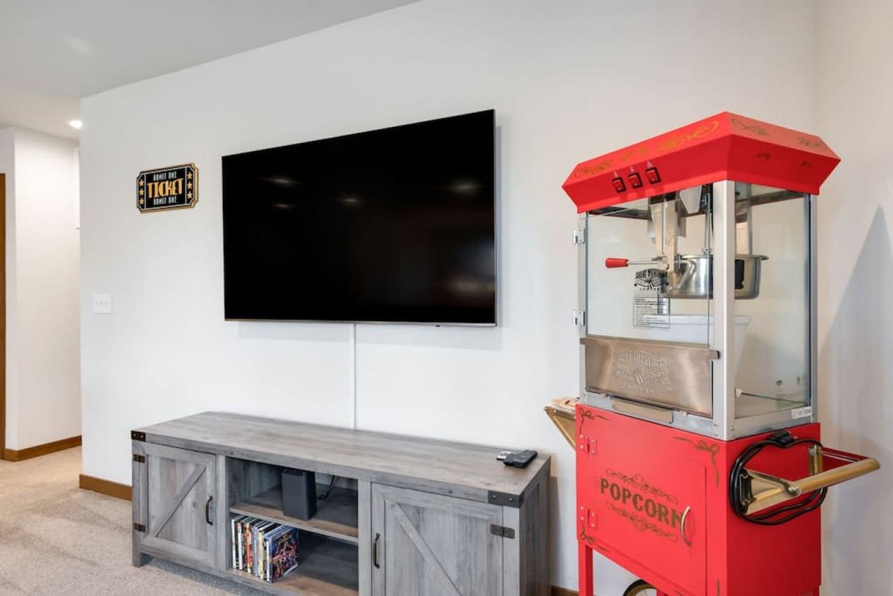 1519 S Washington St #1231212P - Photo 2 of 50