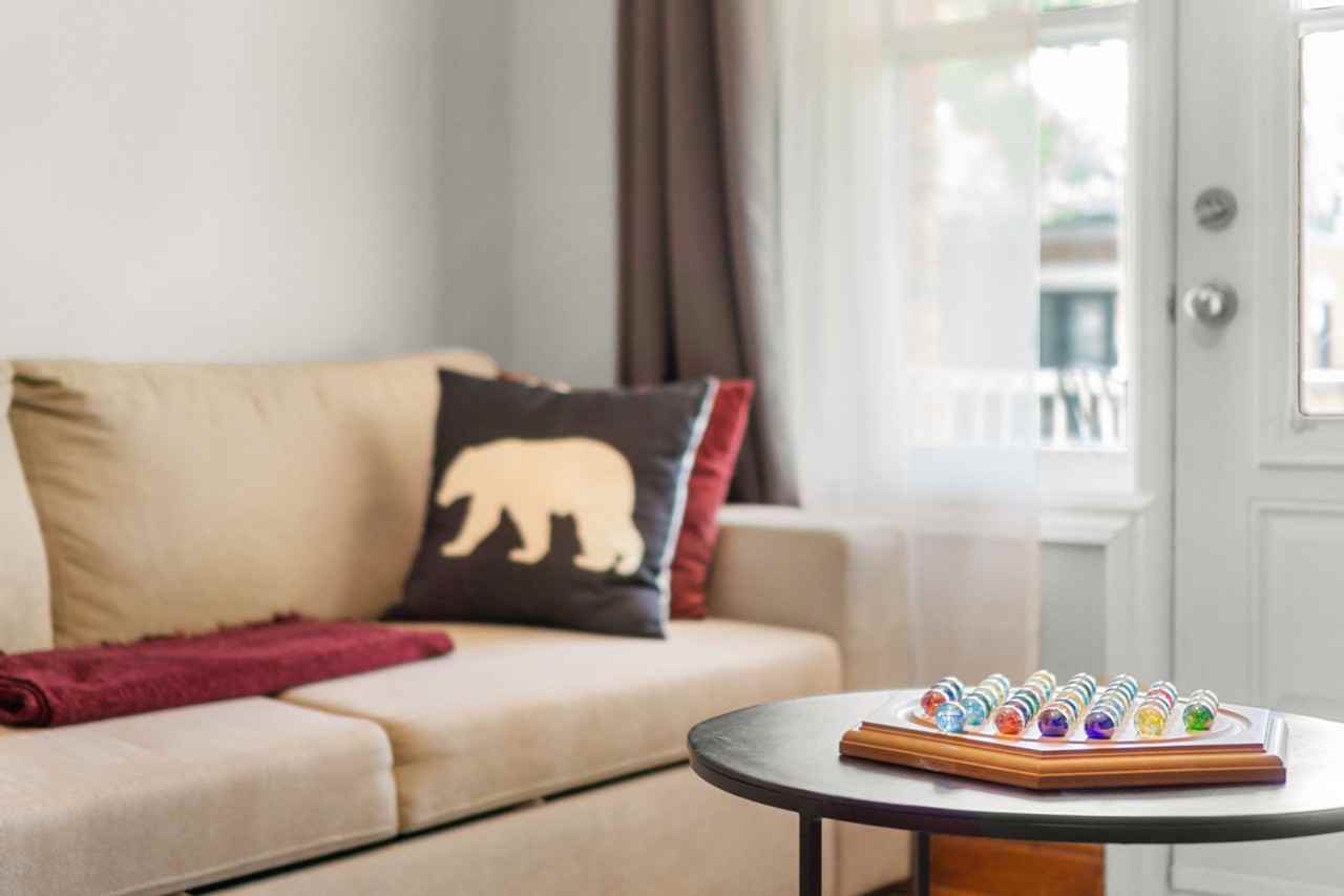 6419 10e Avenue - Photo 3 of 28