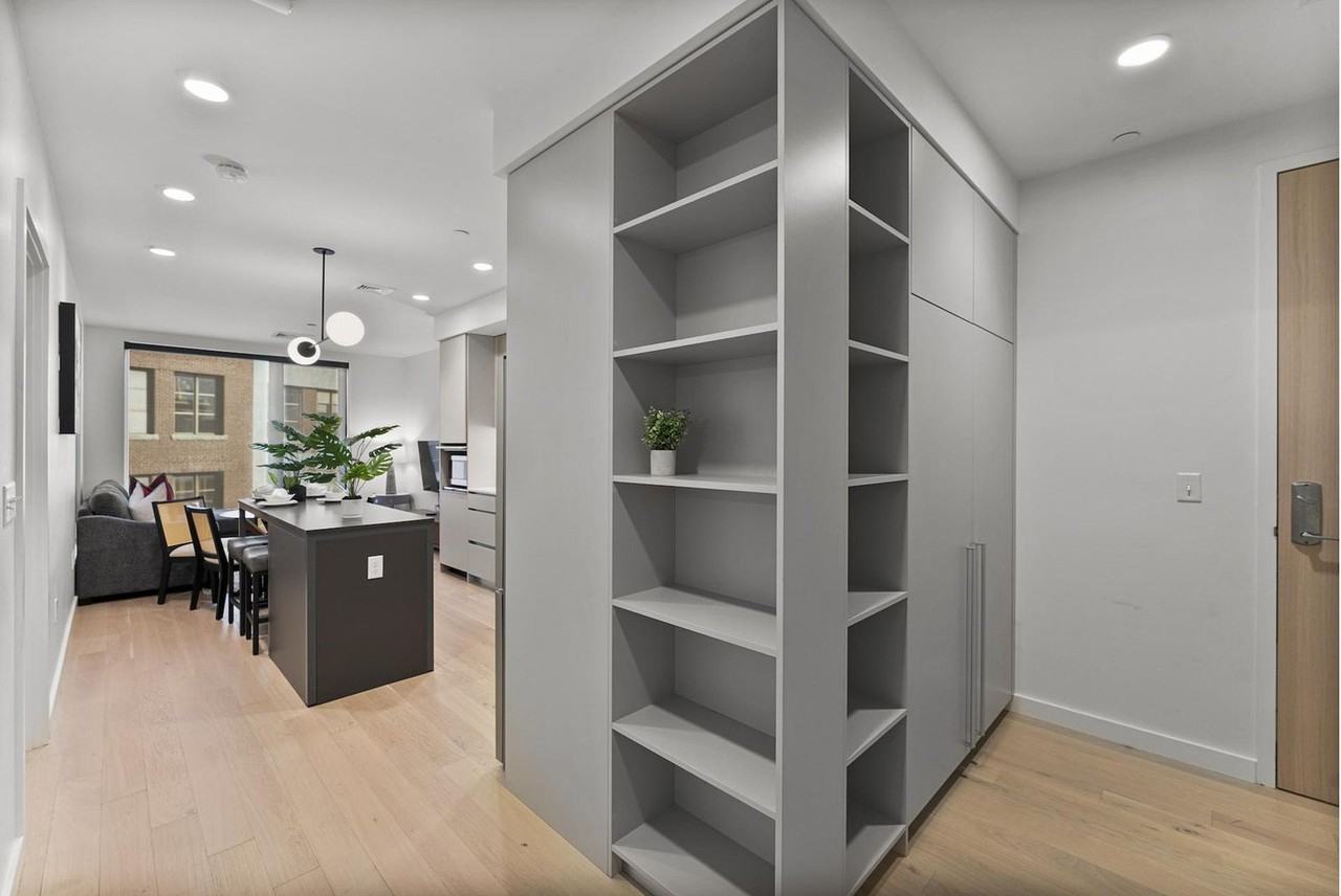 35 W 2nd St #1240284P - Photo 6 of 24