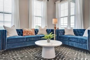 featured image of 2875 Olentangy River Rd