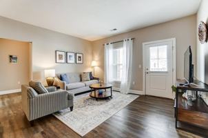 featured image of 851 Sherwood Ln