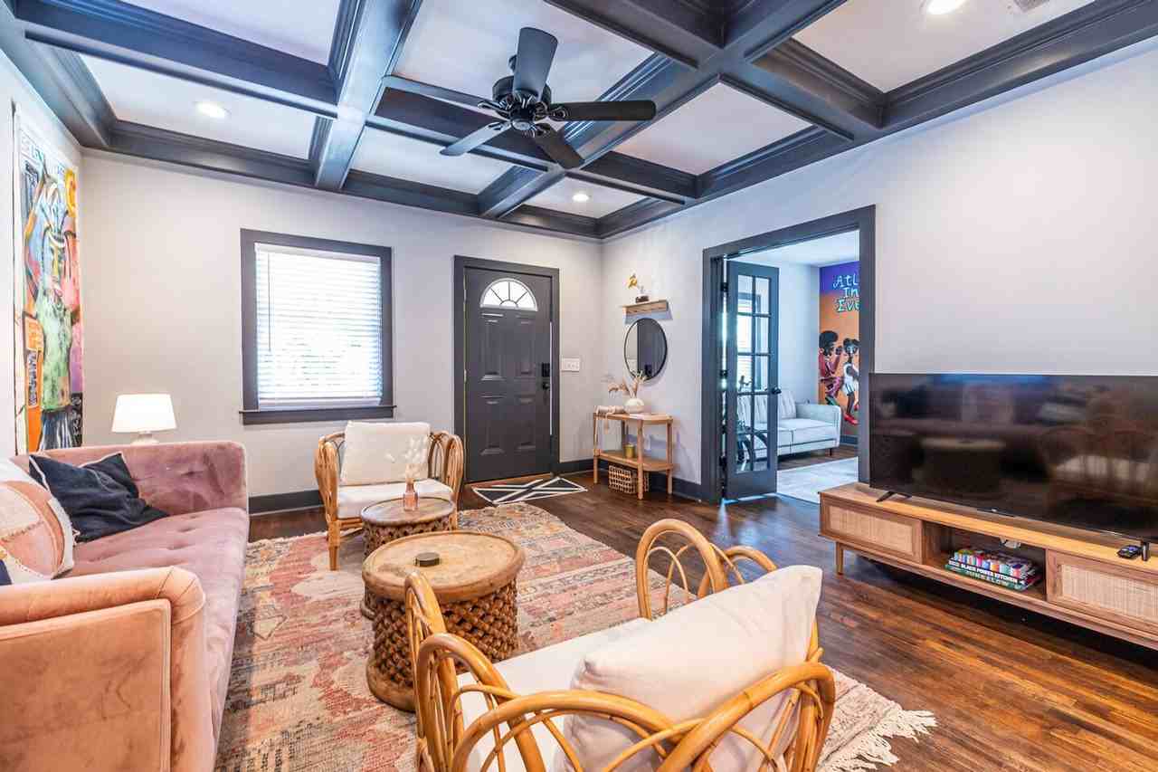 996 Mayson Turner Rd Nw #1261330P - Photo 5 of 46