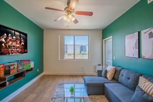 featured image of 6610 N 93rd Ave