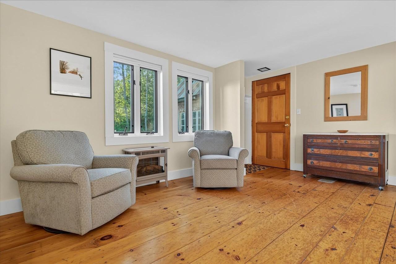 782 Woods Hill Rd #1264825P - Photo 7 of 50