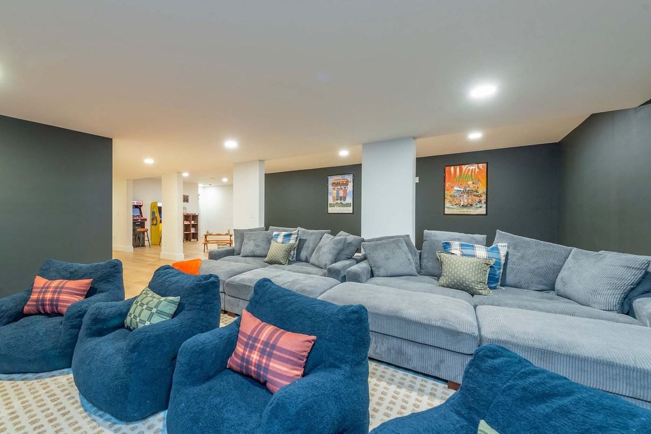 41 Little Forest Drive #1264829P - Photo 2 of 50