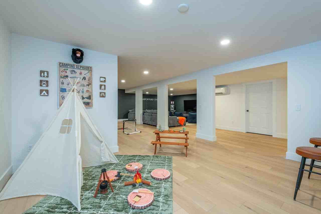 41 Little Forest Dr #1264829P - Photo 5 of 50