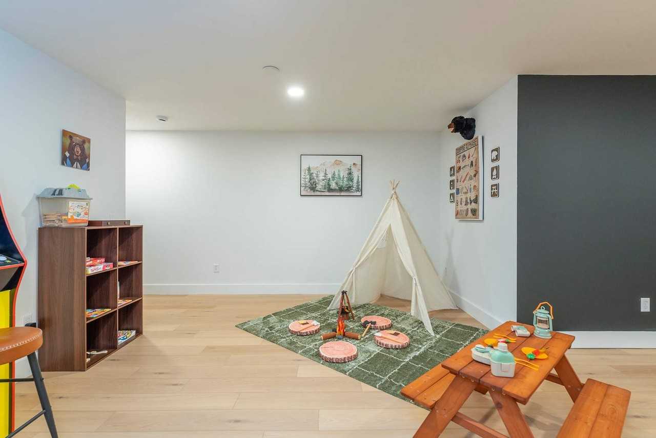 41 Little Forest Dr #1264829P - Photo 7 of 50