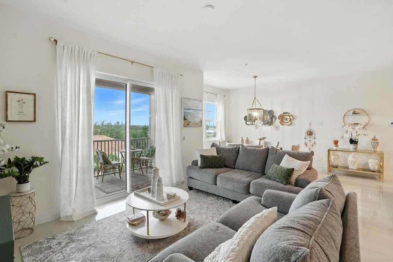 15773 Beachcomber Ave #1264830P - Photo 4 of 40