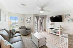 featured image of 572 E Beach Blvd